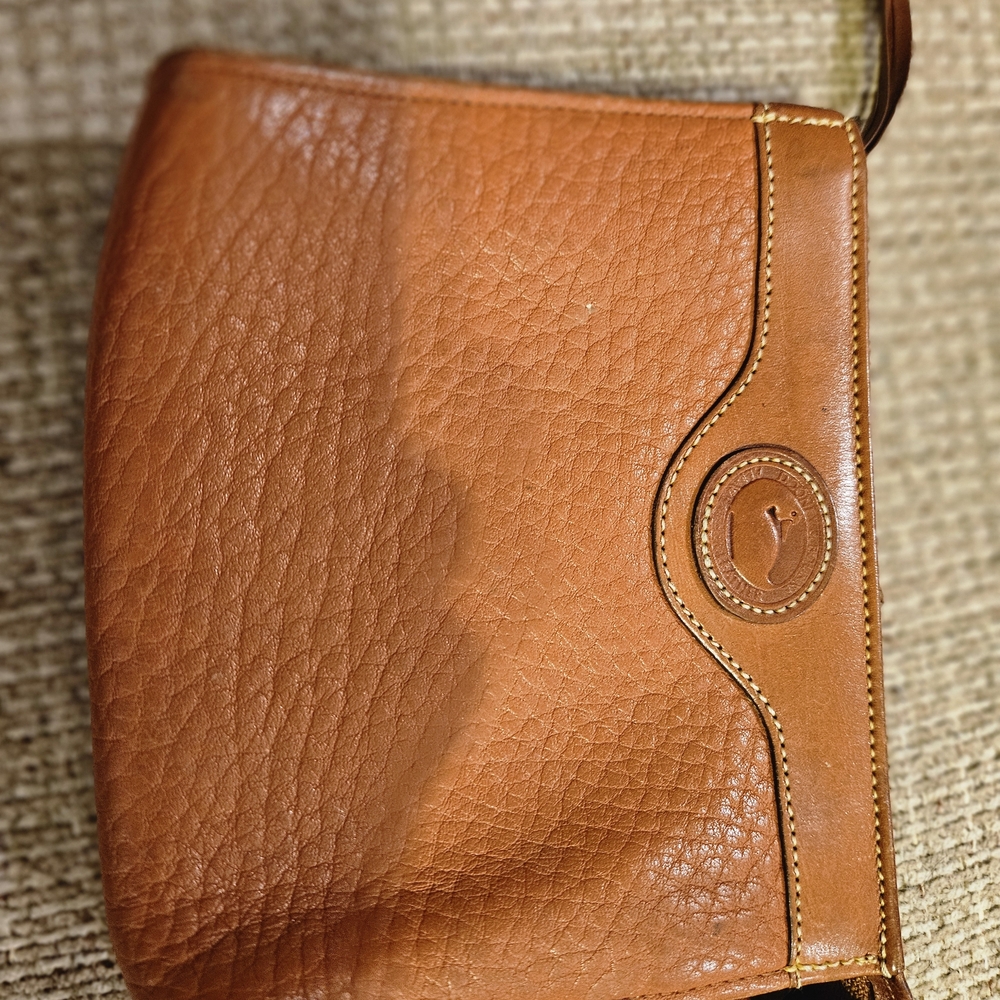 Dooney & Bourke Tan and Cream Leather Shoulder Bag Set - Picture 9 of 12